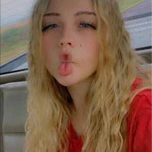 Meet your Posher, Alison